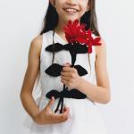 CONTRAST T-SHIRT WITH BOWS