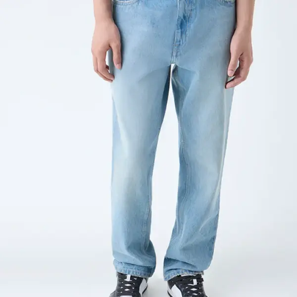 Light Blue Faded Relaxed-Fit Mid-Rise Jeans