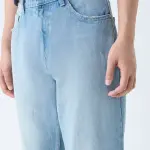 Light Blue Faded Relaxed-Fit Mid-Rise Jeans