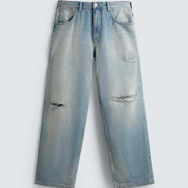 RIPPED BAGGY FIT JEANS