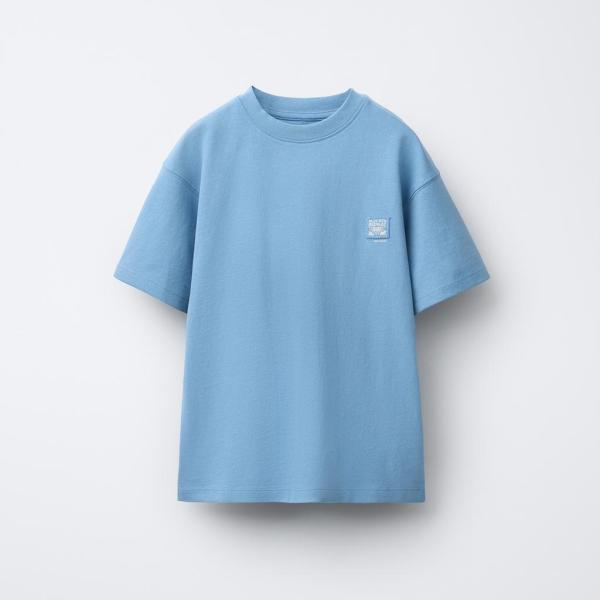 PLAIN T-SHIRT WITH PATCH APPLIQUÉ