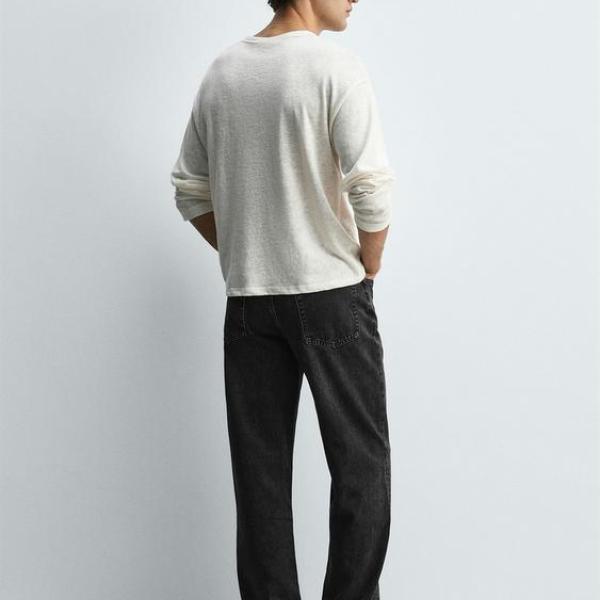 STRAIGHT FIT JEANS