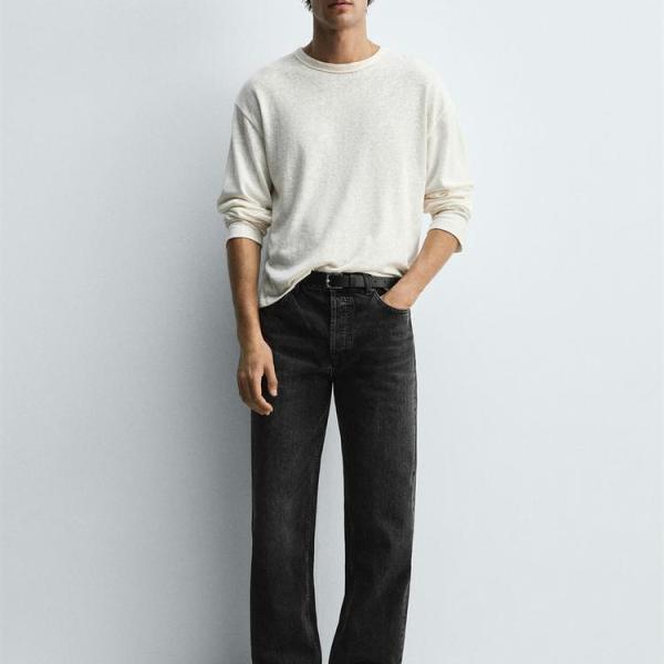 STRAIGHT FIT JEANS