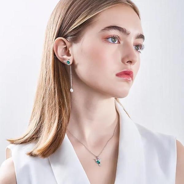 Austrian Crystal Green Hummingbird Jewellery Set